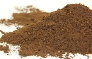 cách ủ thức ăn cho trùn quế